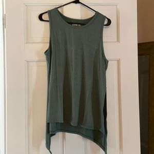 Zyia Long Finesse Slit tank- olive, medium